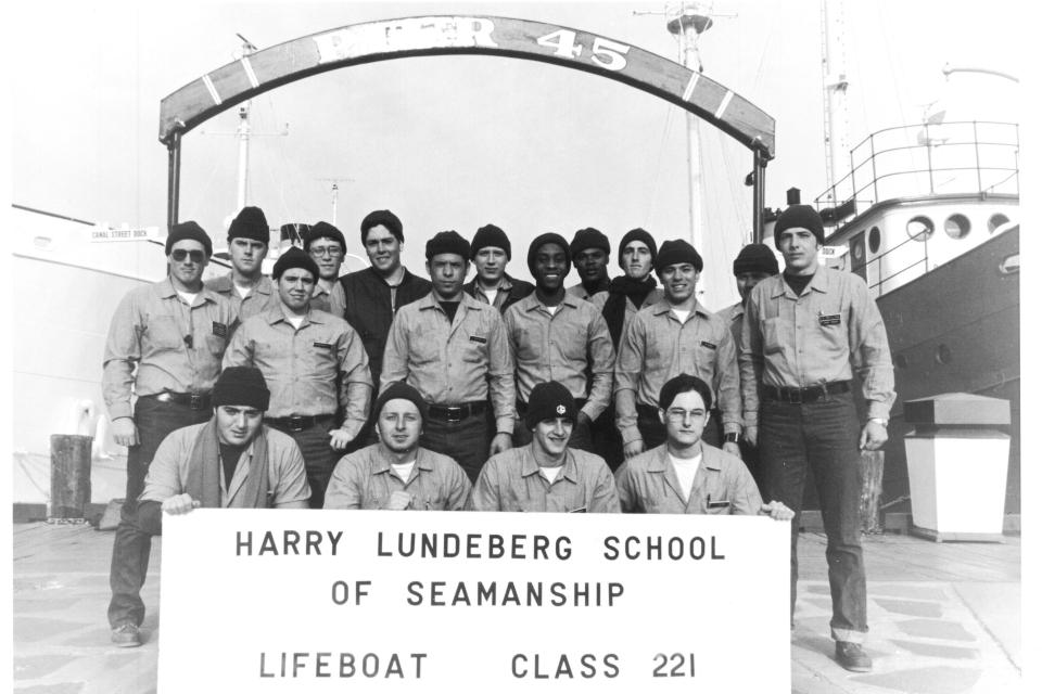 Lifeboat Class 221