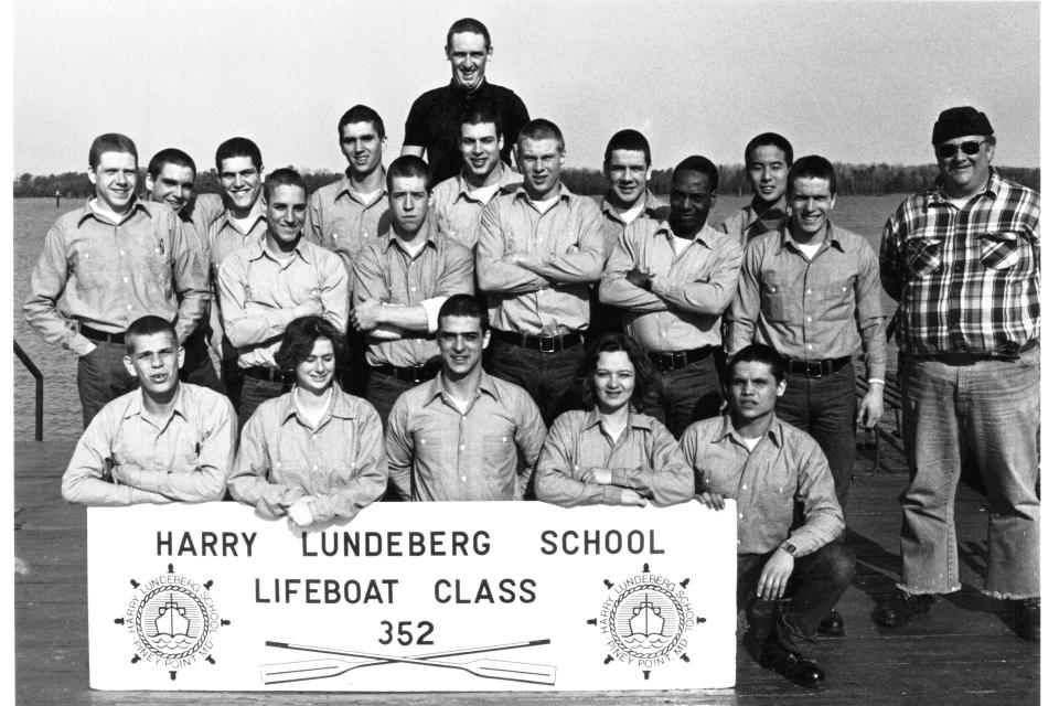 Lifeboat Class 352